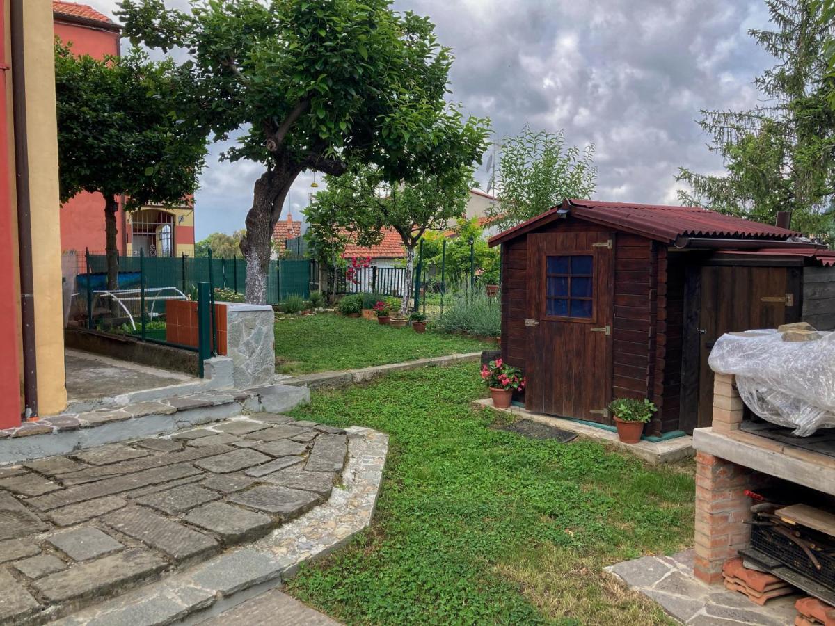 فيلا La Casa Rossa Arcola Con Vista المظهر الخارجي الصورة