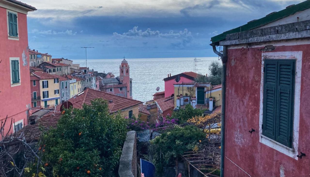 فيلا La Casa Rossa Arcola Con Vista المظهر الخارجي الصورة
