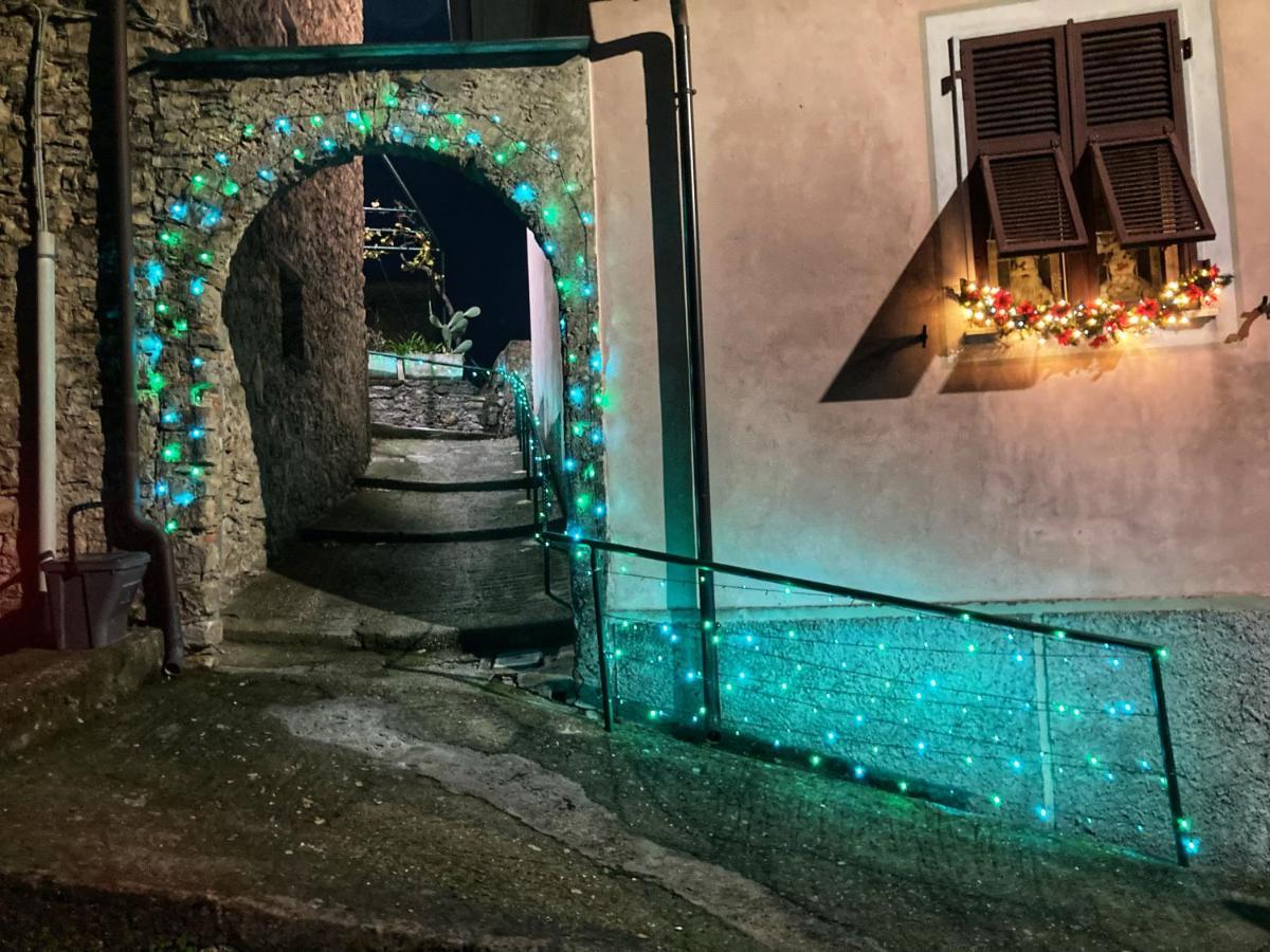 فيلا La Casa Rossa Arcola Con Vista المظهر الخارجي الصورة
