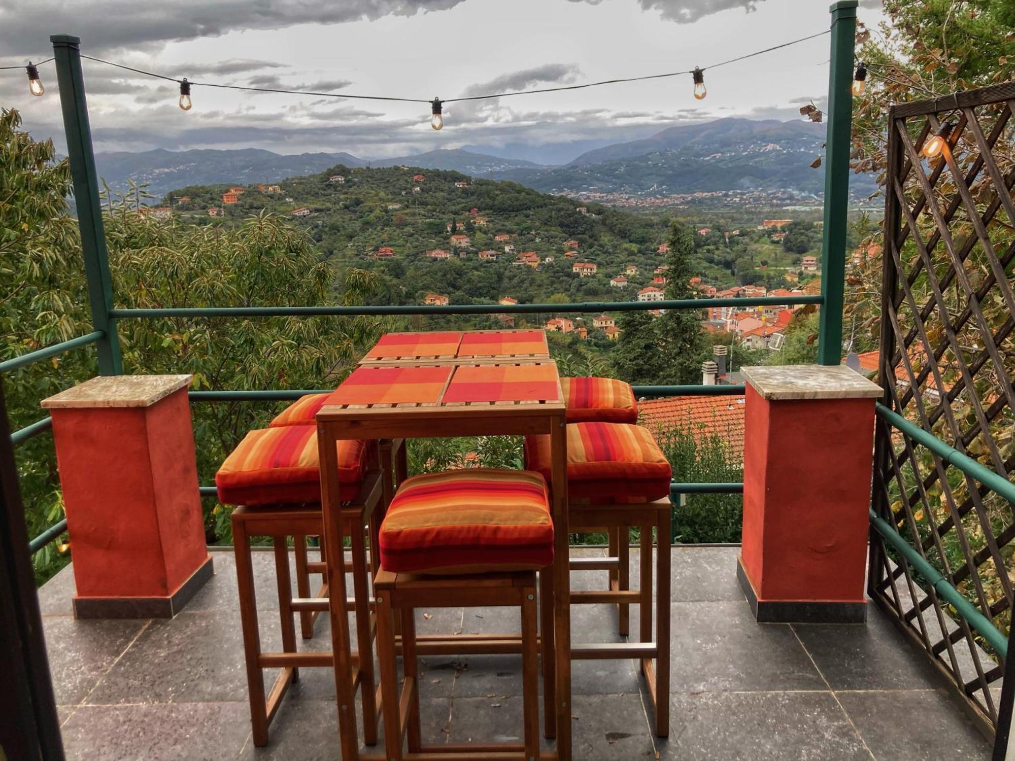فيلا La Casa Rossa Arcola Con Vista المظهر الخارجي الصورة